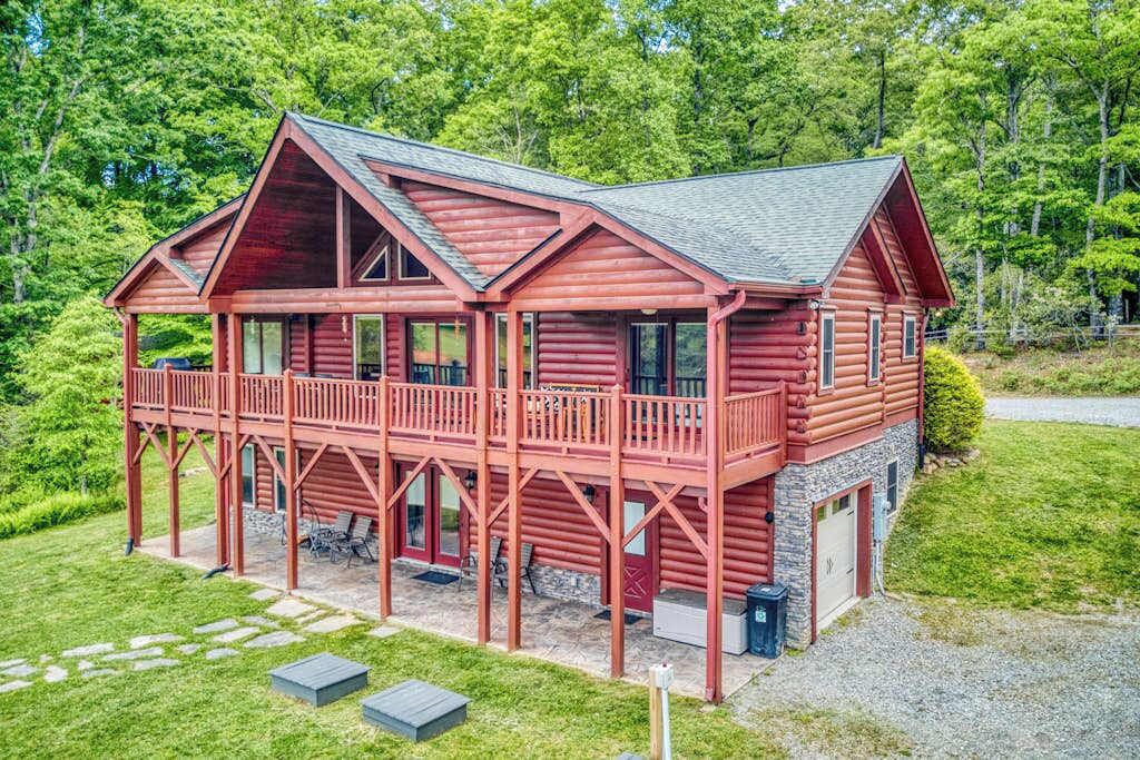 Photo of Outdoor in Mills River