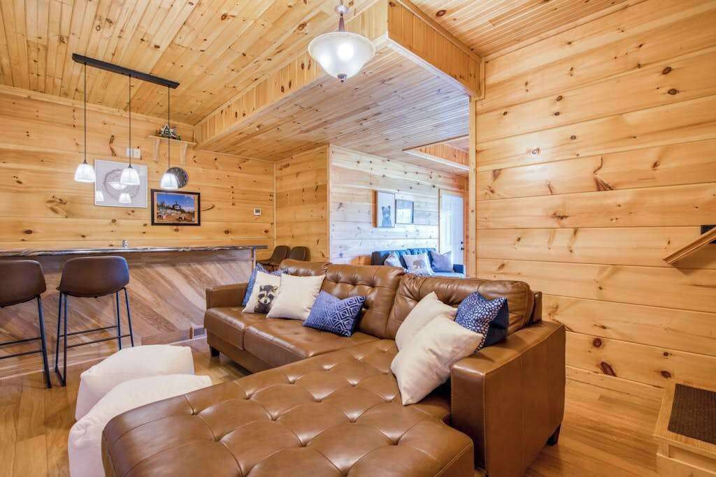 Photo of Livingroom in Mills River