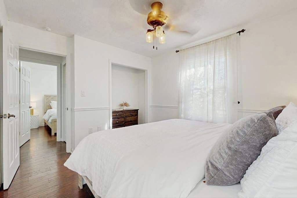 Photo of Bedroom in Royal Pines