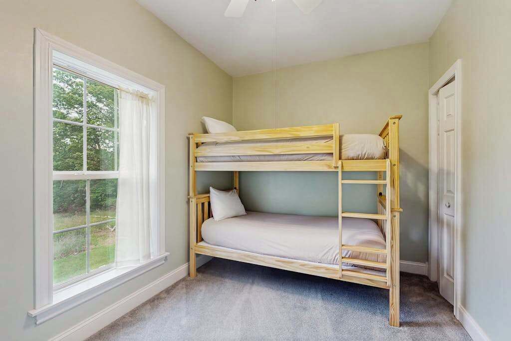 Photo of Bedroom in Arden