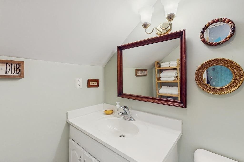Photo of Bathroom in Arden