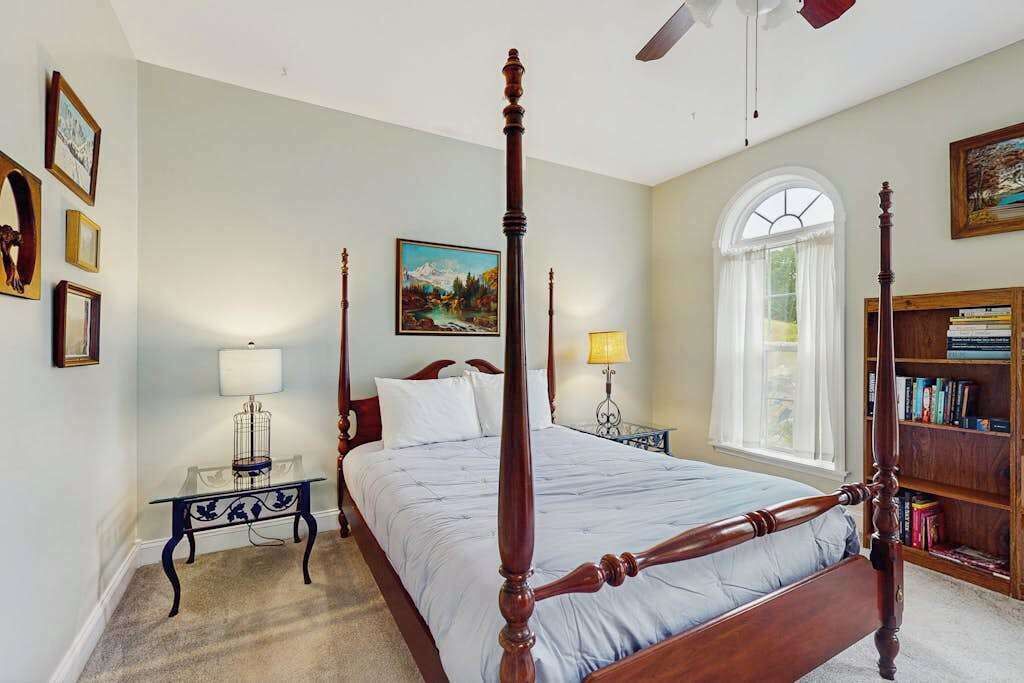 Photo of Bedroom in Arden