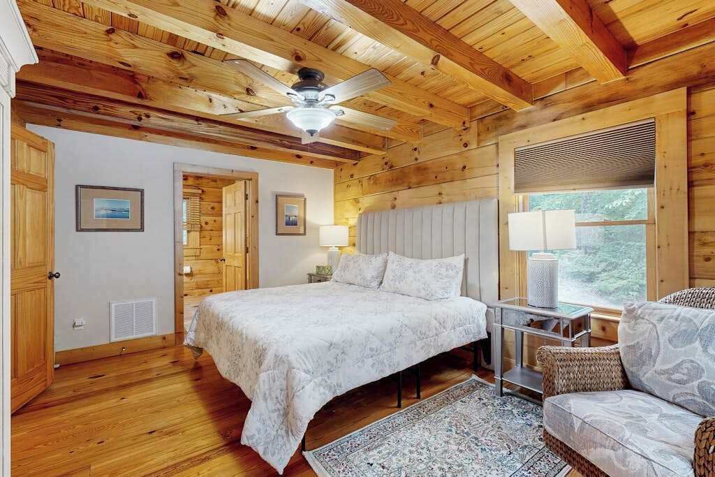 Photo of Bedroom in Mountain Vista