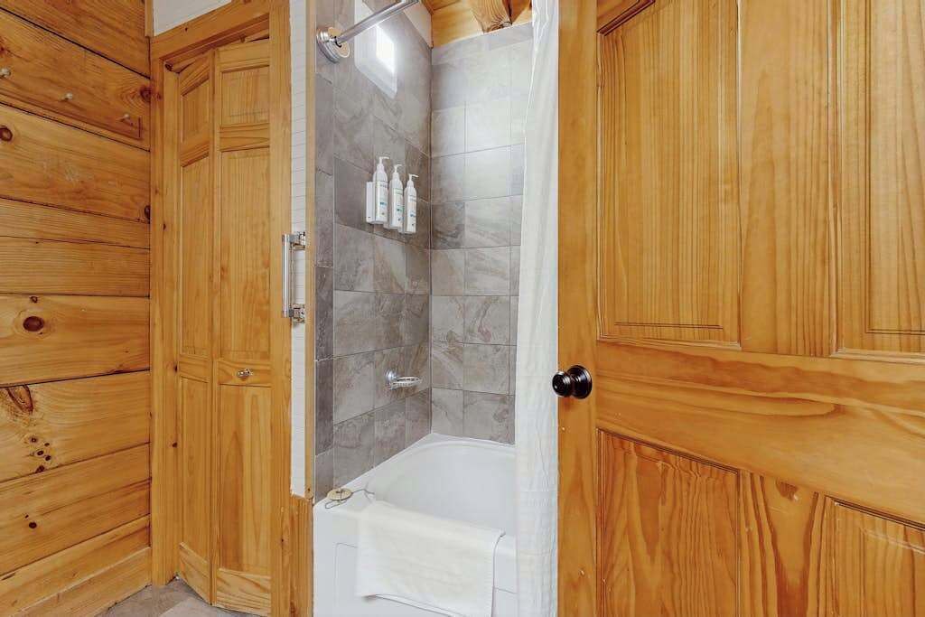 Photo of Bathroom in Mountain Vista