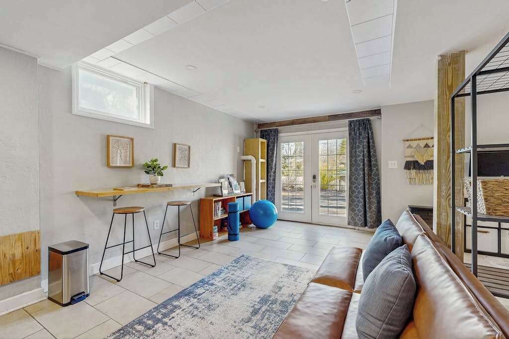 Photo of Livingroom in Royal Pines