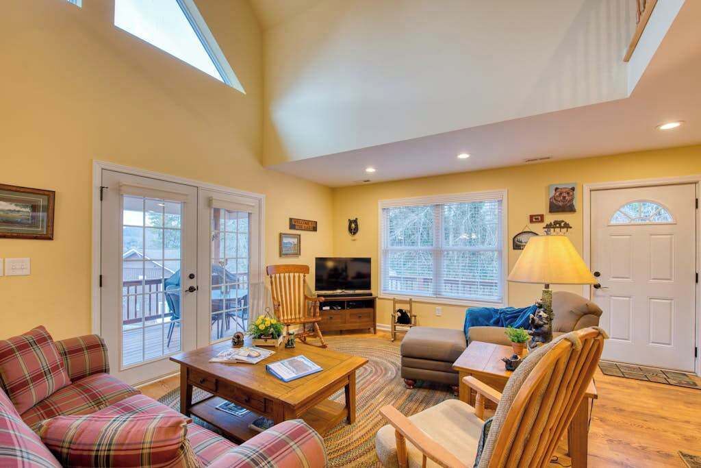 Photo of Livingroom in Lake Junaluska