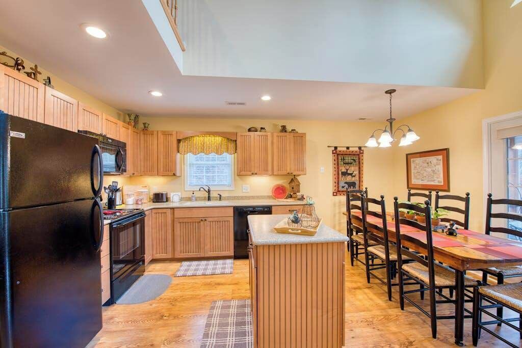 Photo of Kitchen in Lake Junaluska