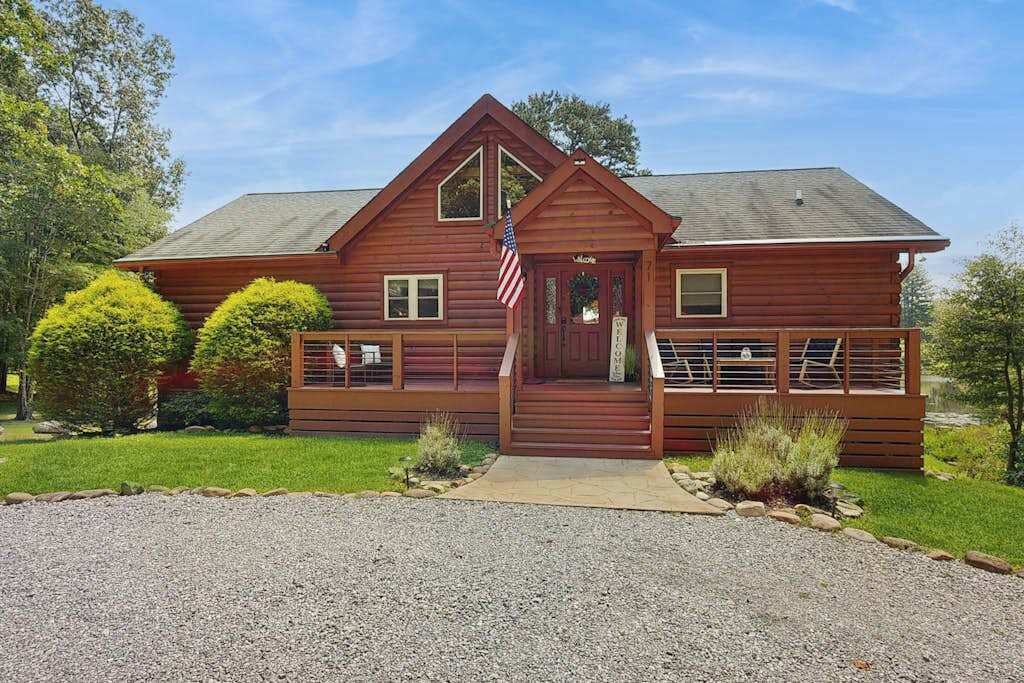 Photo of Outdoor in Mills River