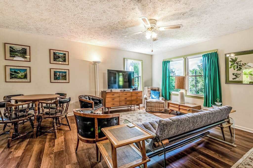 Photo of Livingroom in Lake Junaluska