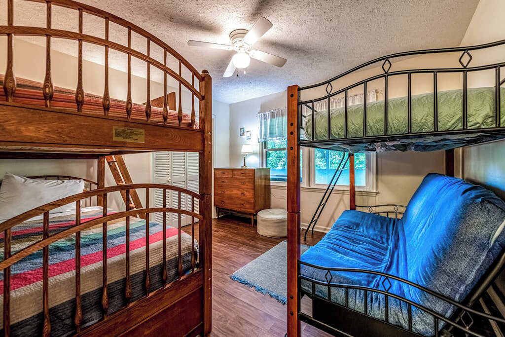 Photo of Bedroom in Lake Junaluska