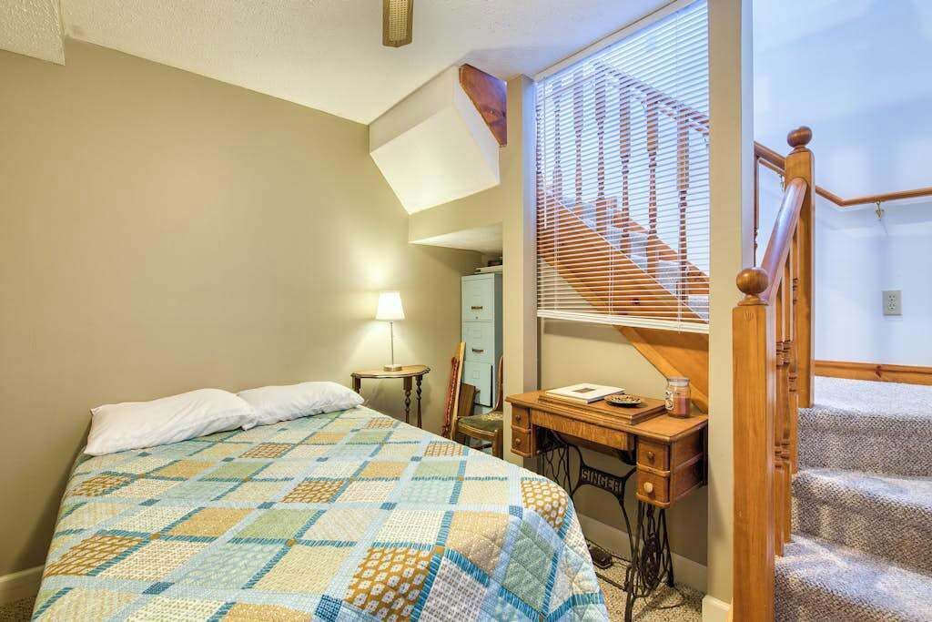 Photo of Bedroom in Lake Junaluska