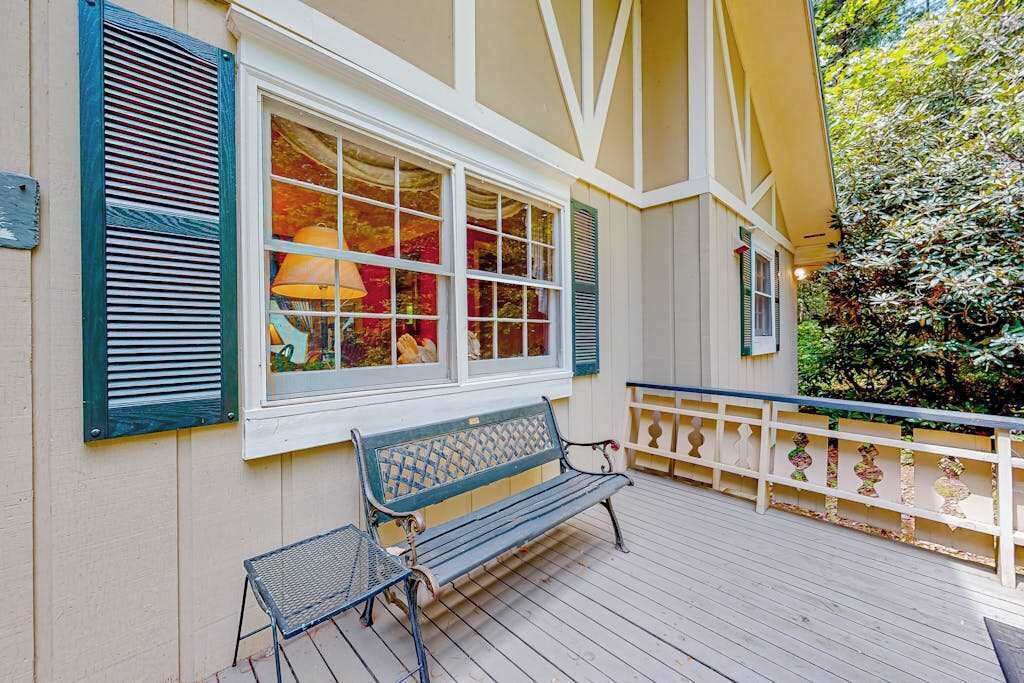 Photo of Patio Balcony in Lake Sequoyah