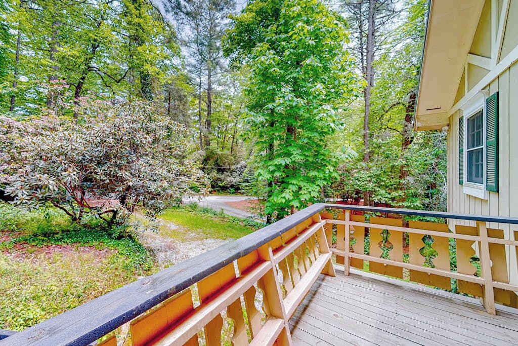 Photo of Patio Balcony in Lake Sequoyah
