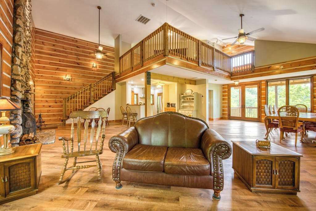 Photo of Livingroom in Sylva