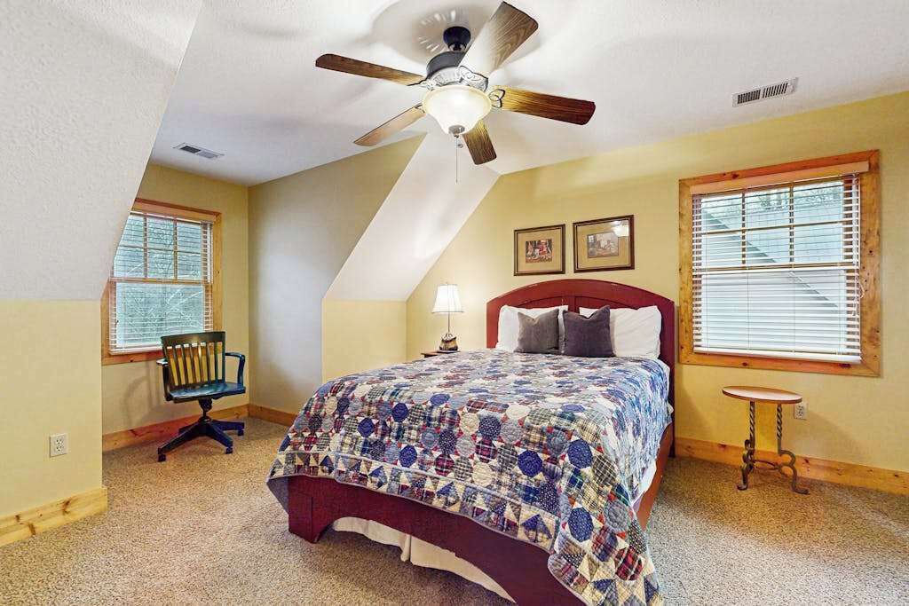 Photo of Bedroom in Sylva