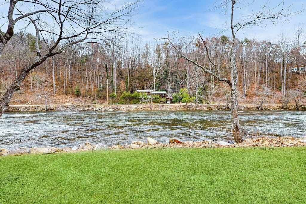 Photo of Outdoor in Sylva