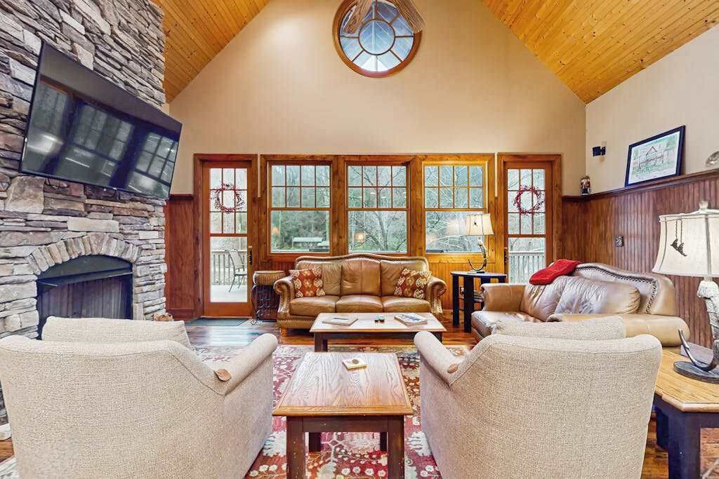 Photo of Livingroom in Sylva