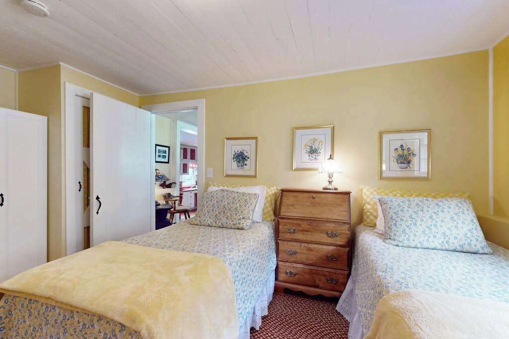 Photo of Bedroom in Horse Shoe