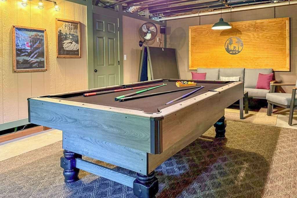 Photo of Bedroom in Cullowhee