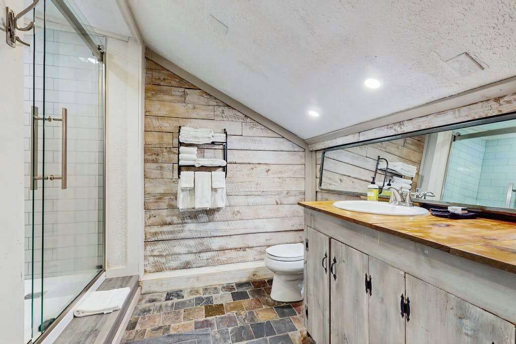 Photo of Bathroom in Horse Shoe