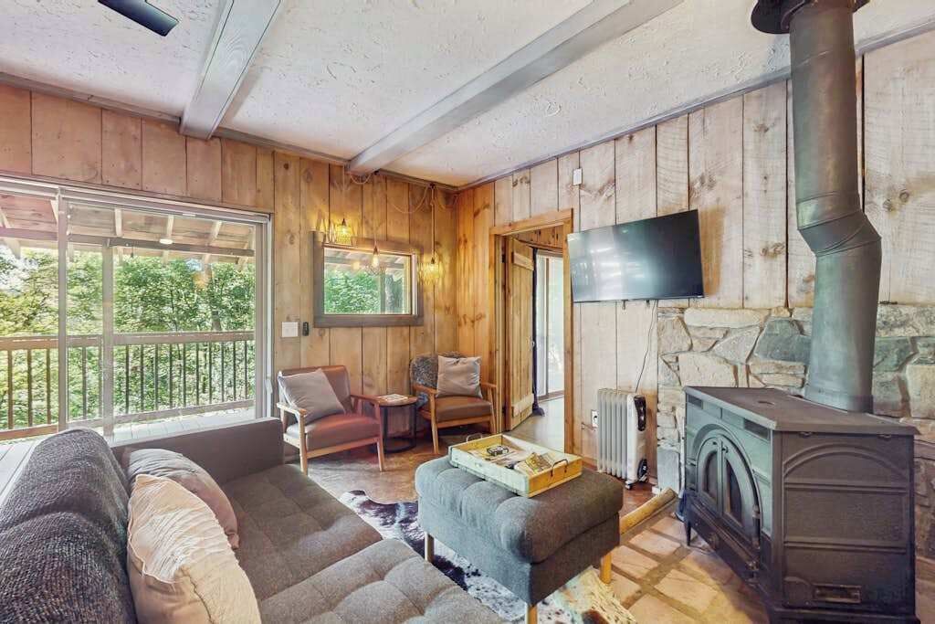 Photo of Livingroom in Horse Shoe