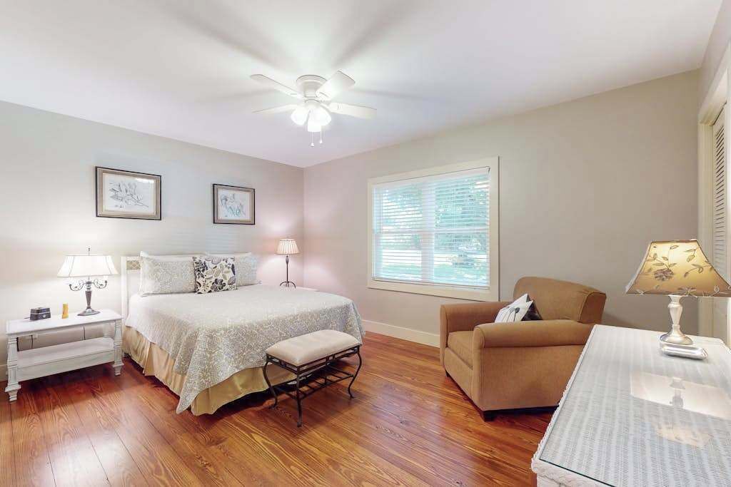 Photo of Bedroom in Flat Rock
