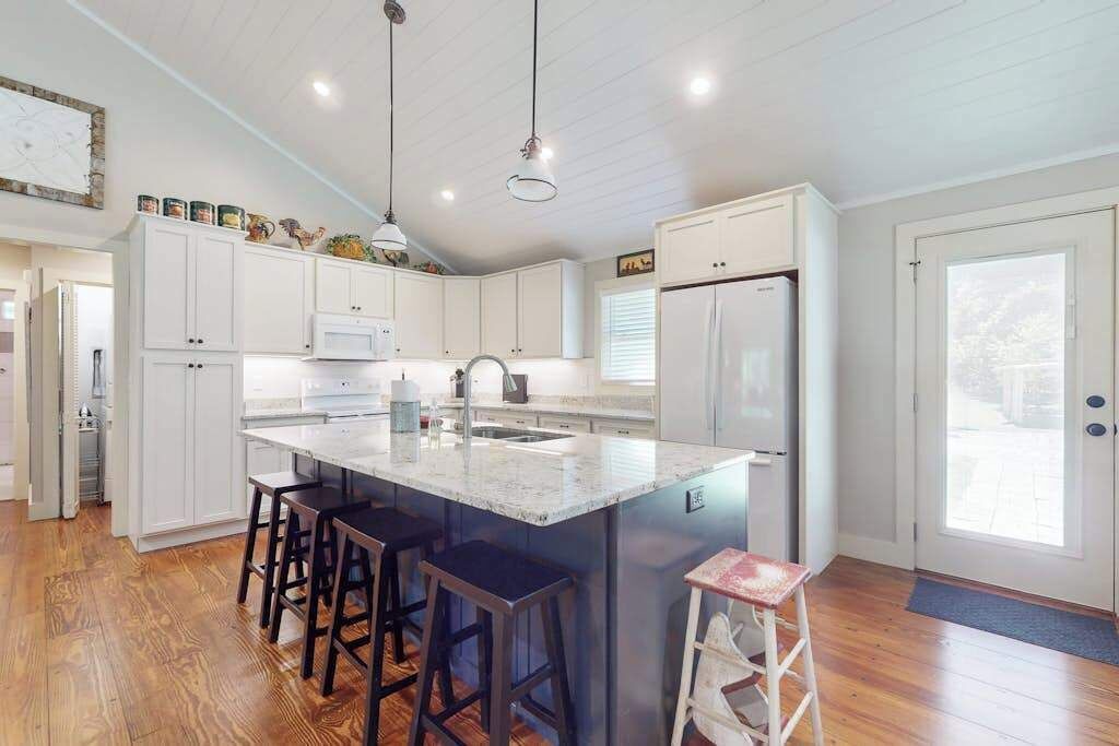 Photo of Kitchen in Flat Rock