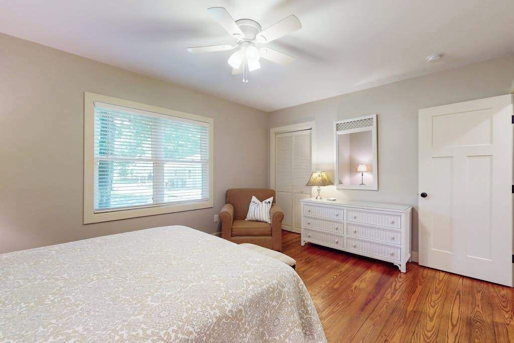 Photo of Bedroom in Flat Rock