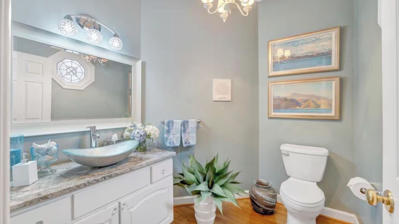 Photo of Bathroom in Moneta