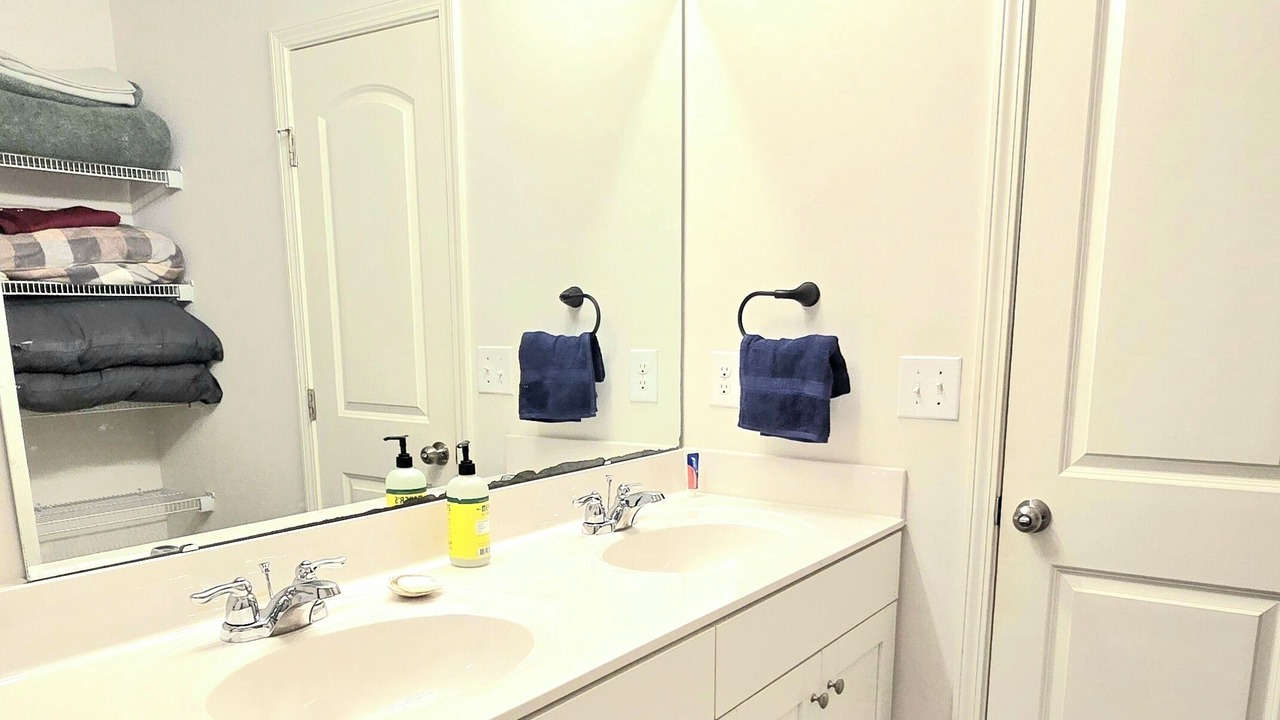 Photo of Bathroom in Sunset Beach
