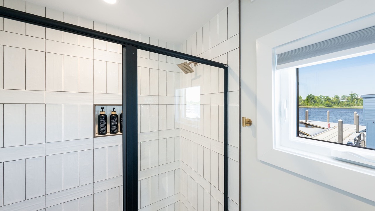 Photo of Bathroom in River District