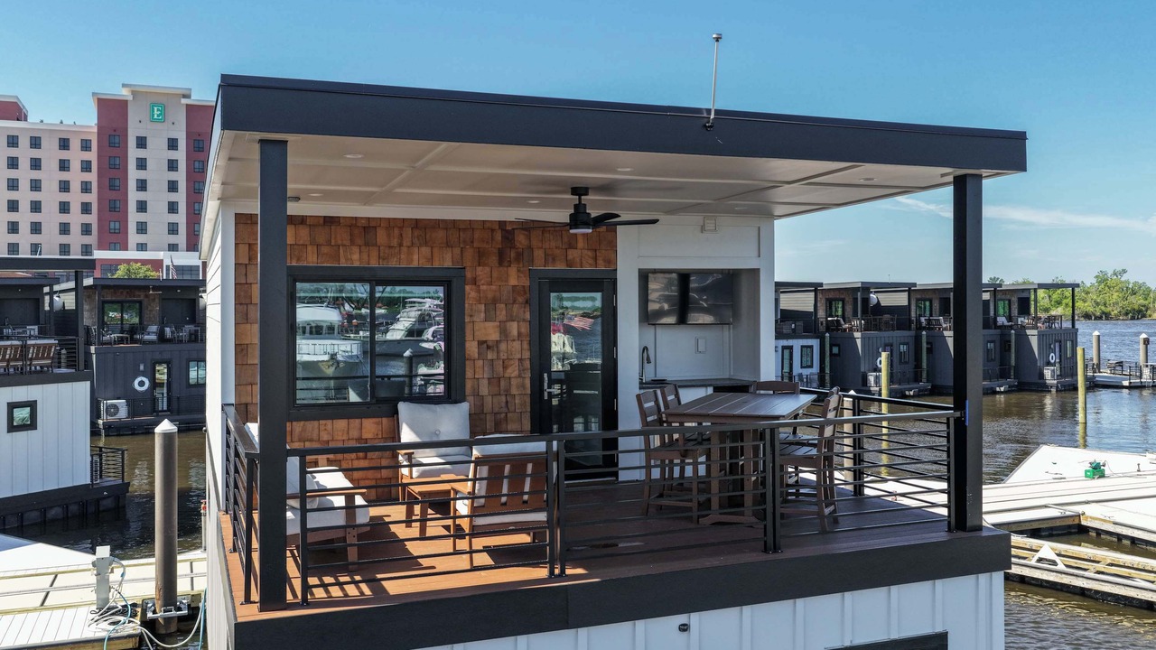 Photo of Patio Balcony in River District