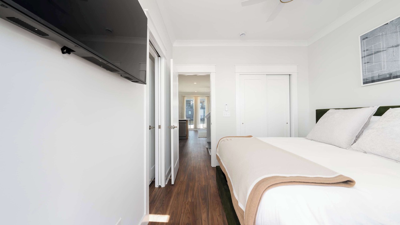 Photo of Bedroom in River District