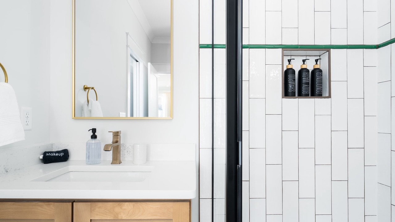 Photo of Bathroom in River District