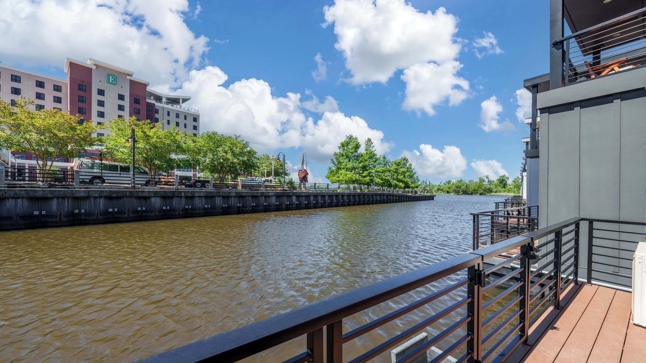 Photo of Outdoor in River District