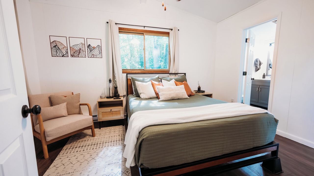 Photo of Bedroom in Mill Ridge