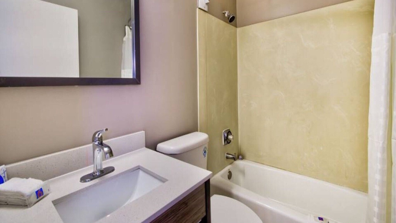 Photo of Bathroom in Jeffersonville - Clarksville