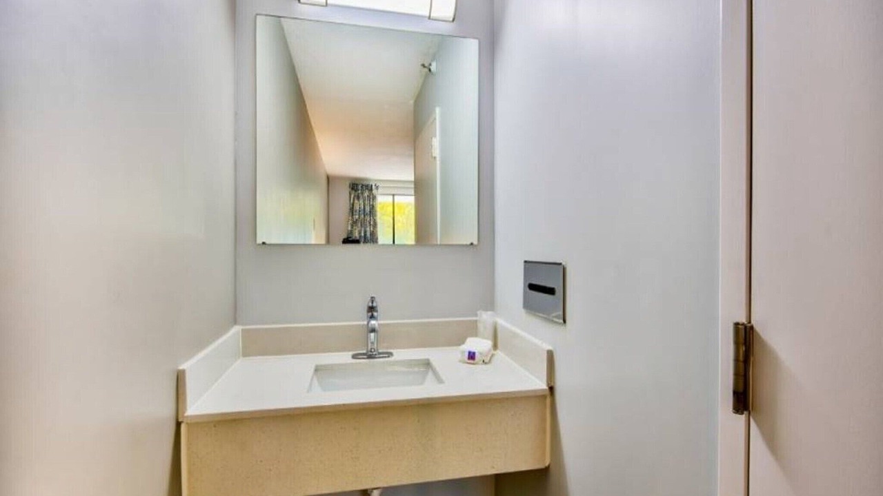 Photo of Bathroom in Jeffersonville - Clarksville