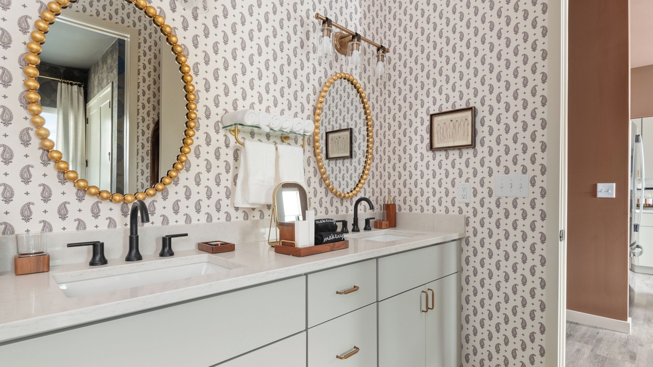 Photo of Bathroom in Music Row