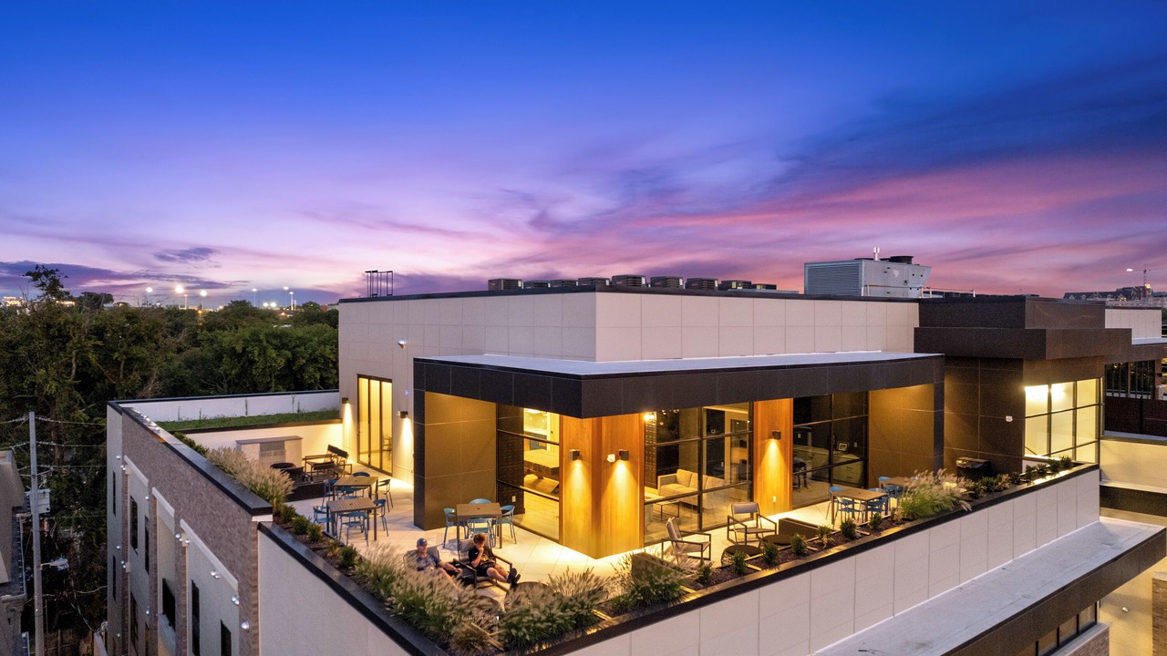 Photo of Outdoor in Music Row