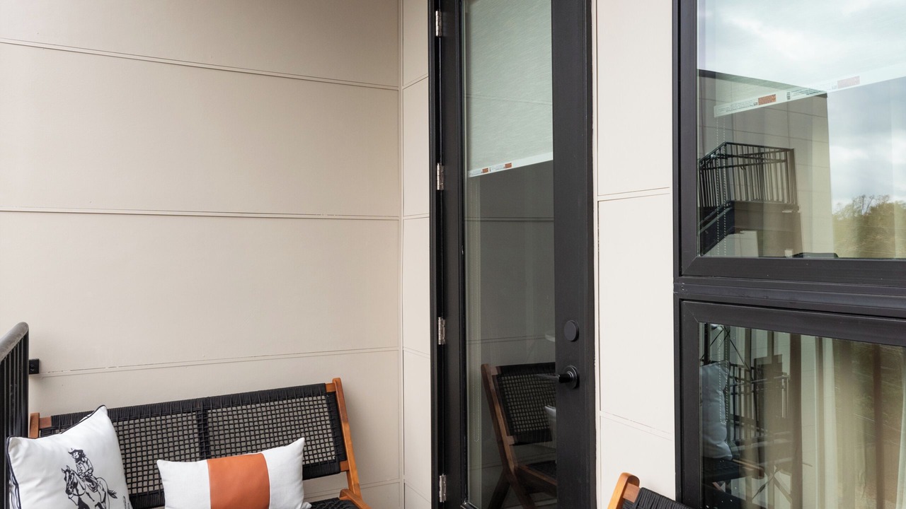 Photo of Patio Balcony in Music Row
