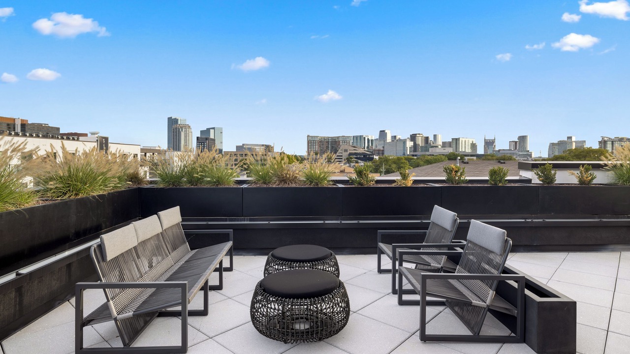 Photo of Patio Balcony in Music Row