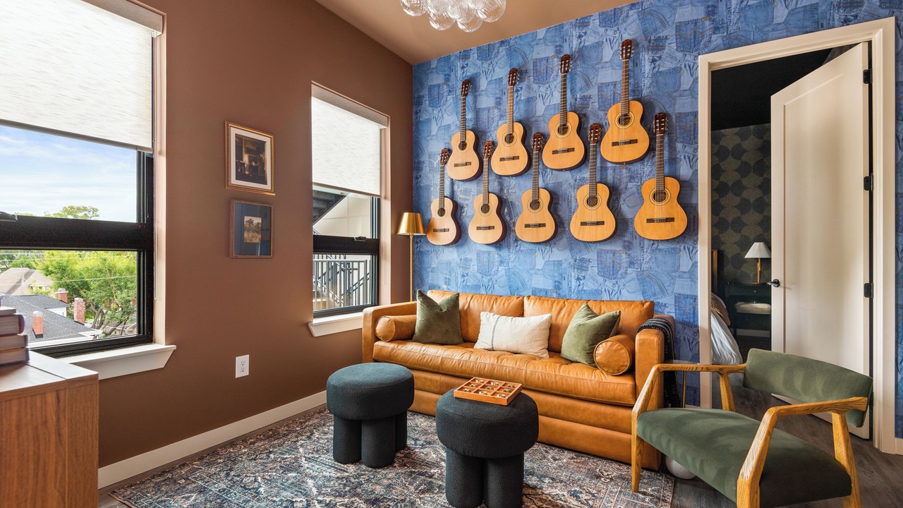 Photo of Livingroom in Music Row