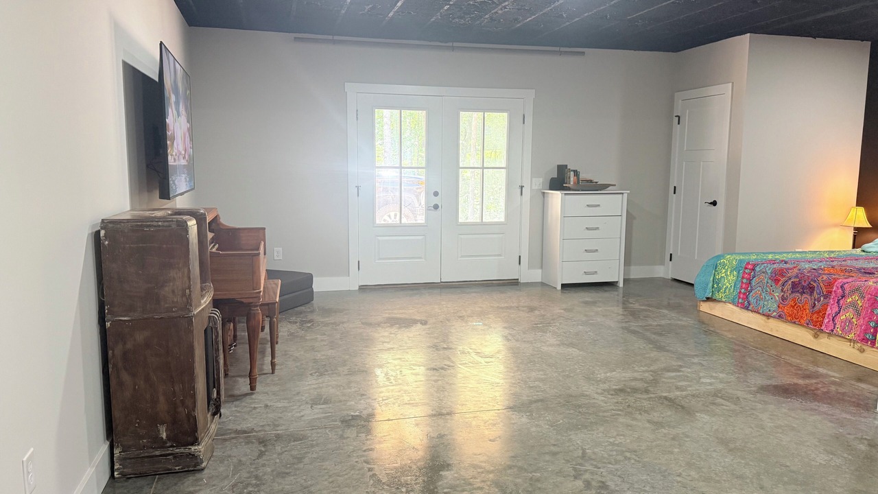 Photo of Bedroom in Scottsville