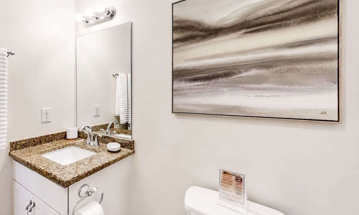 Photo of Bathroom in Maynardville