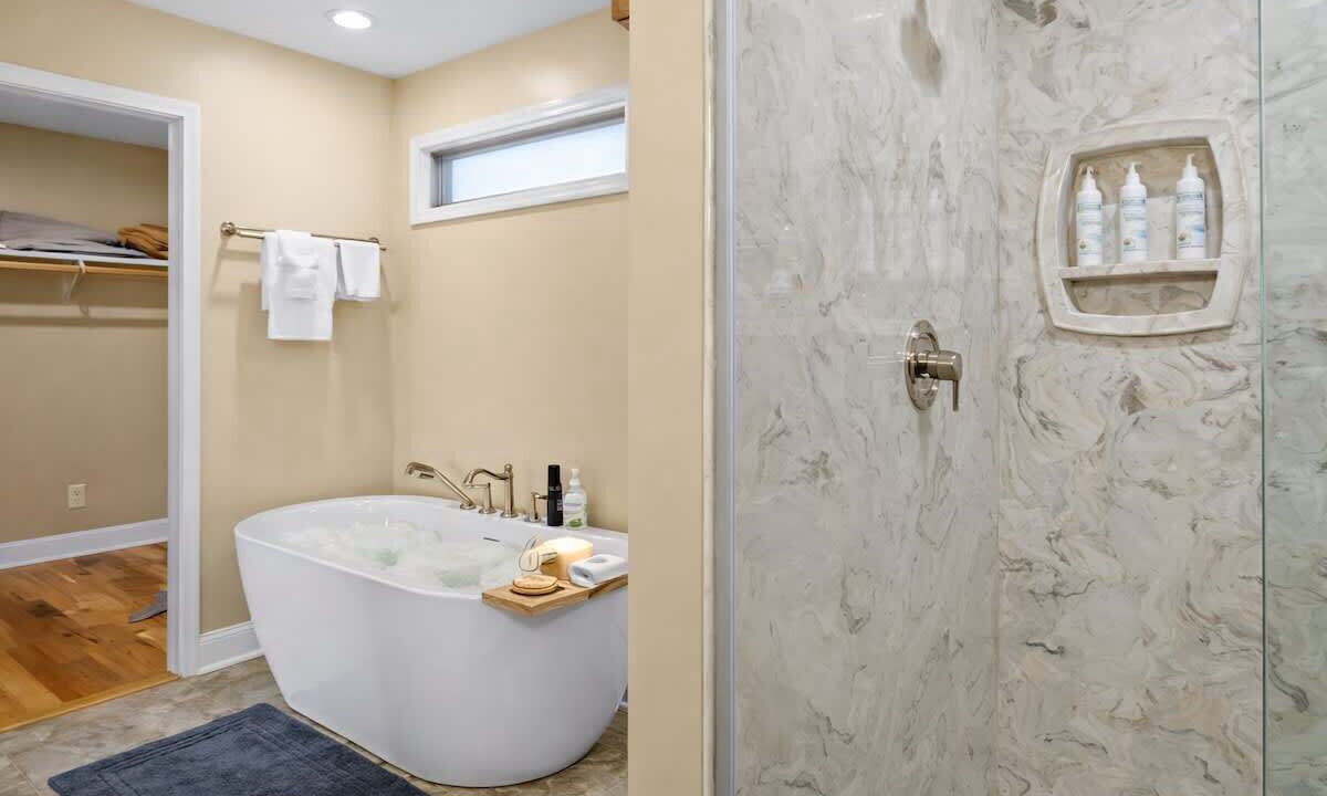 Photo of Bathroom in Maynardville