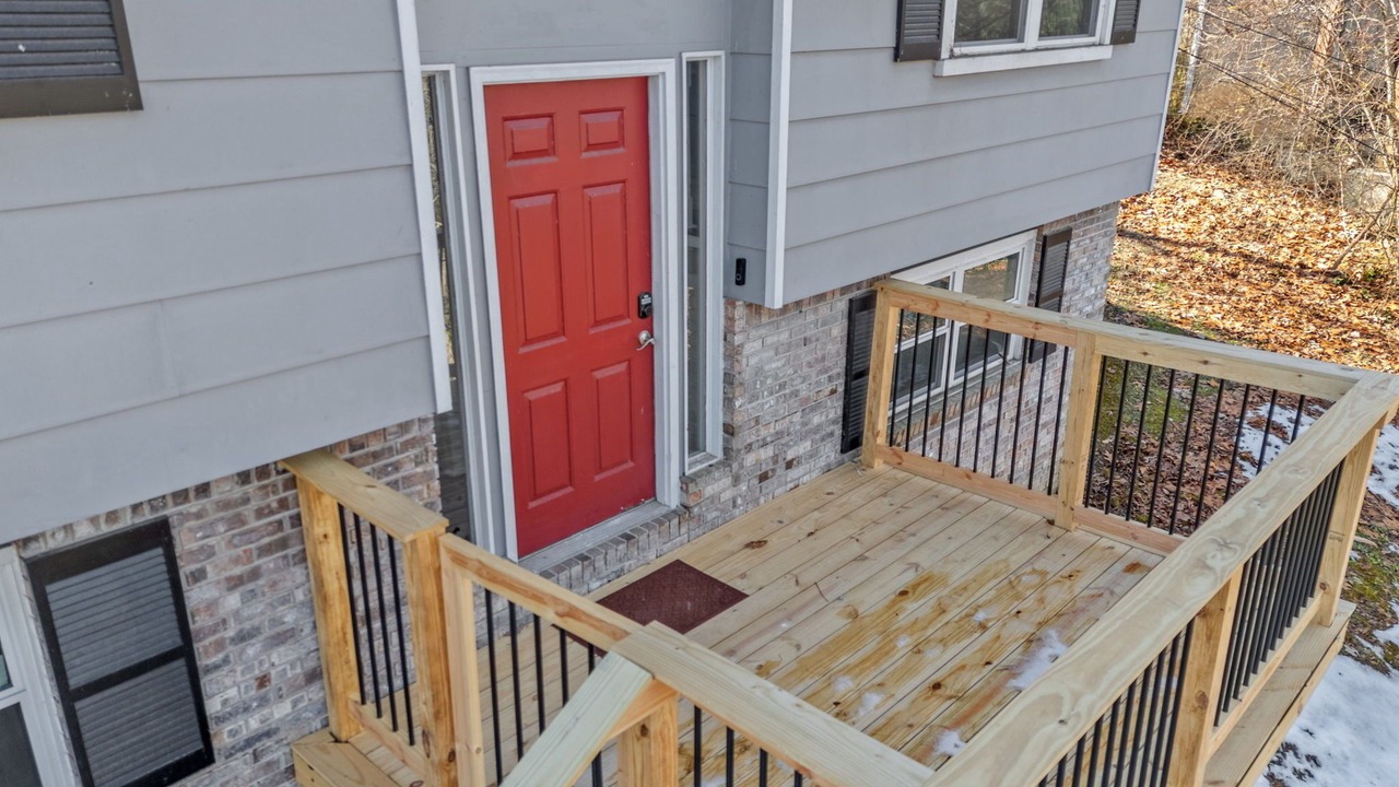 Photo of Patio Balcony in Stuart Heights - Rivermont