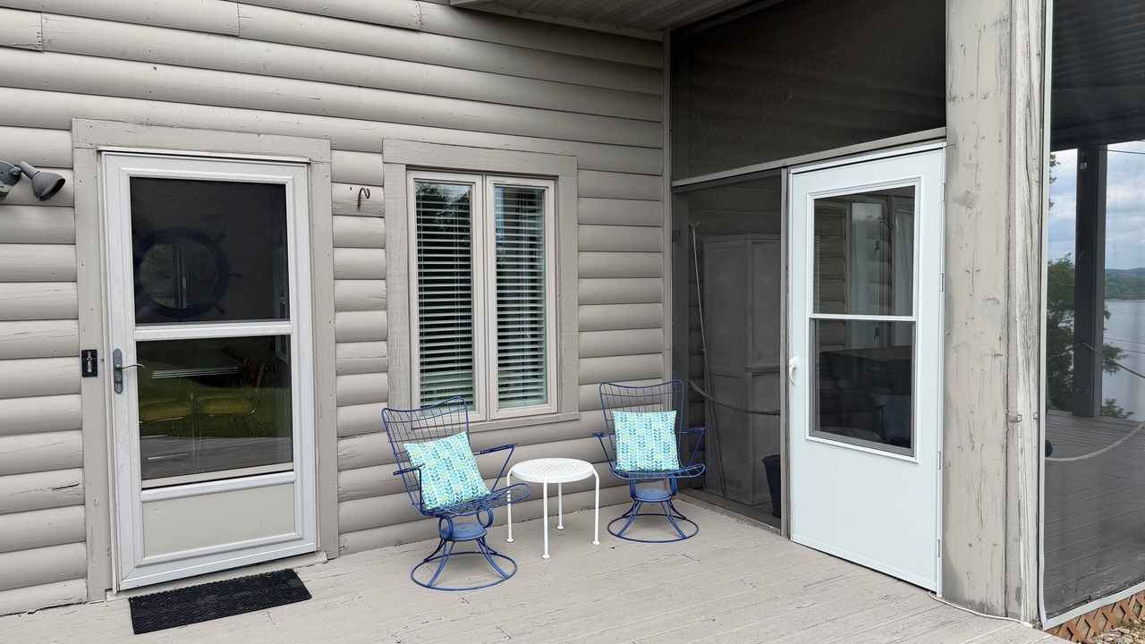 Photo of Patio Balcony in La Follette