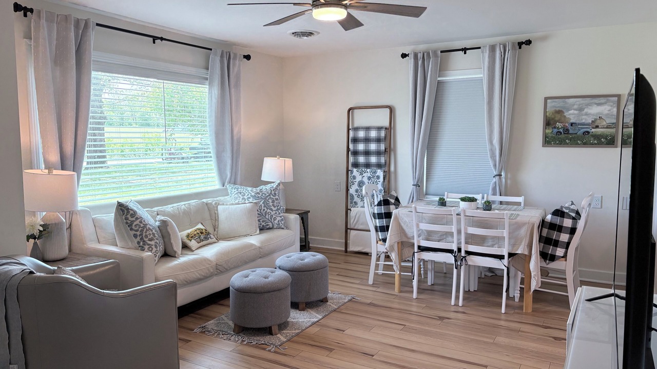 Photo of Livingroom in Crossville