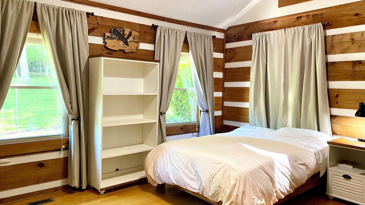 Photo of Bedroom in Mount Airy